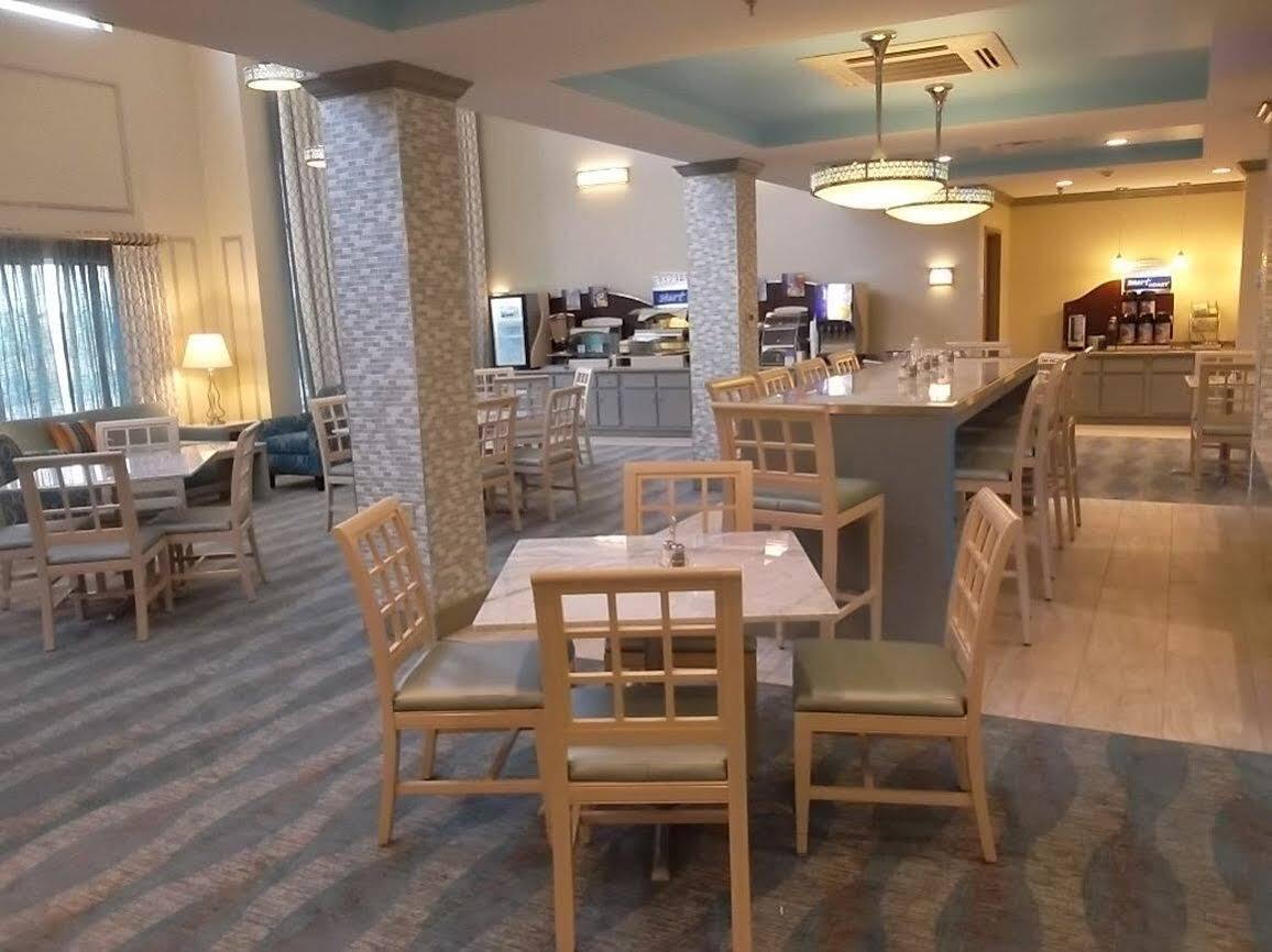 Holiday Inn Express & Suites Brookhaven By Ihg Esterno foto