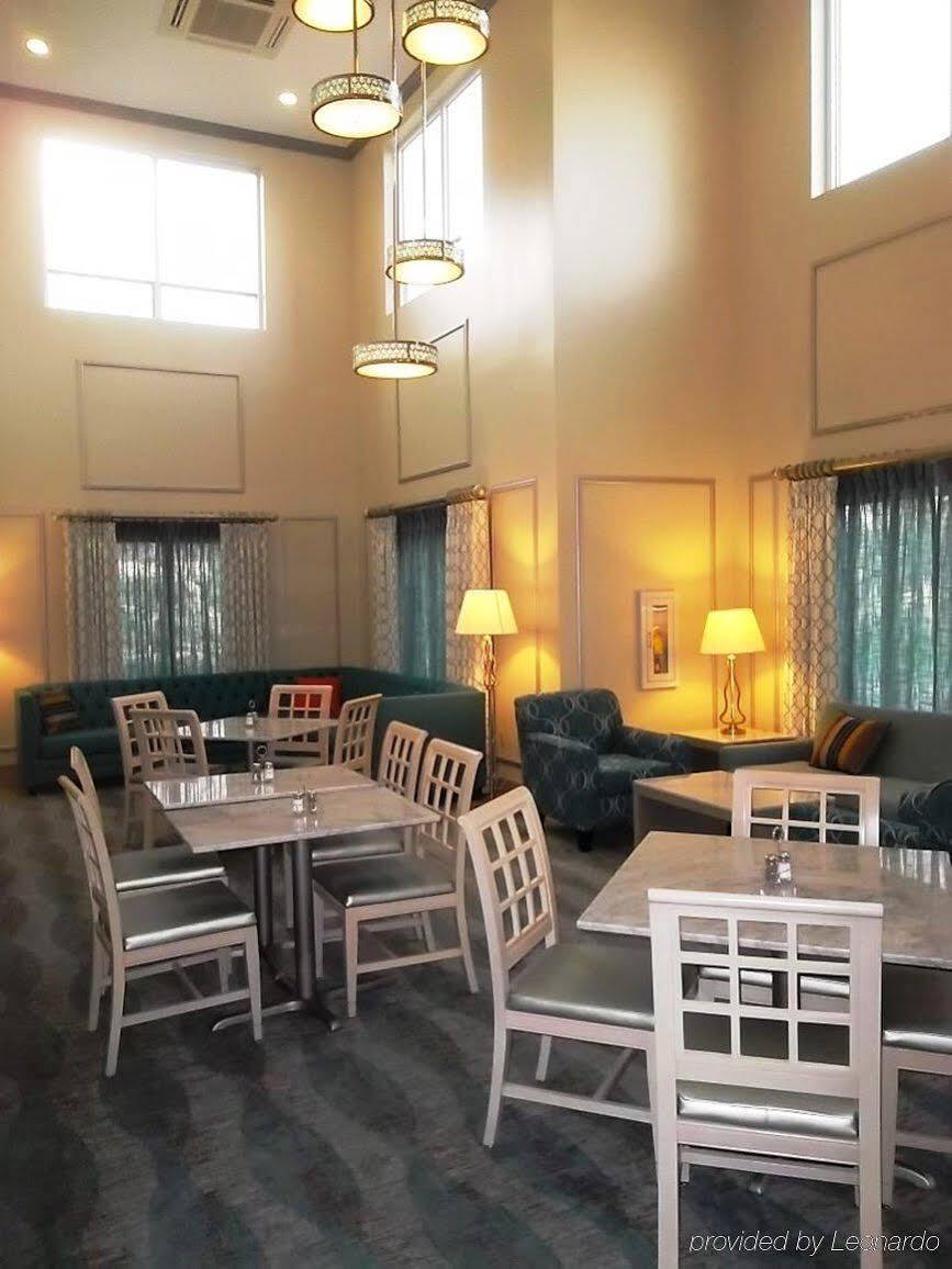Holiday Inn Express & Suites Brookhaven By Ihg Esterno foto